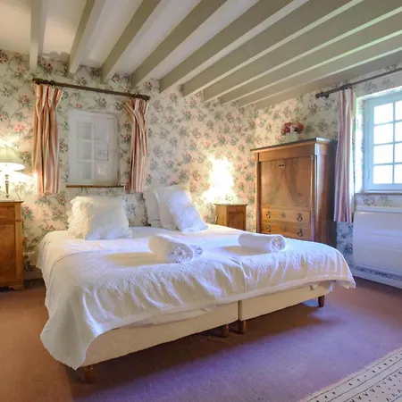 Superbe Batisse A Colombage Feriehus Reux