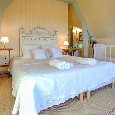 Superbe Batisse A Colombage *