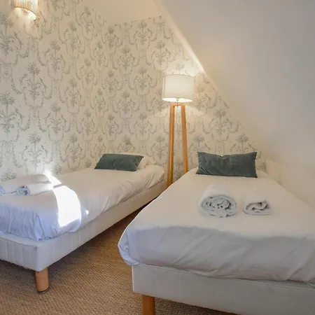 Superbe Batisse A Colombage