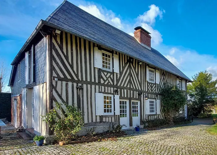 Holiday home Superbe Batisse A Colombage *