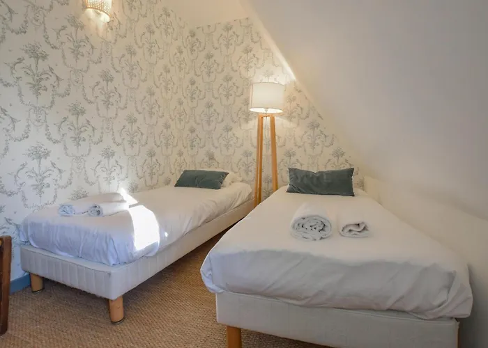 Superbe Batisse A Colombage