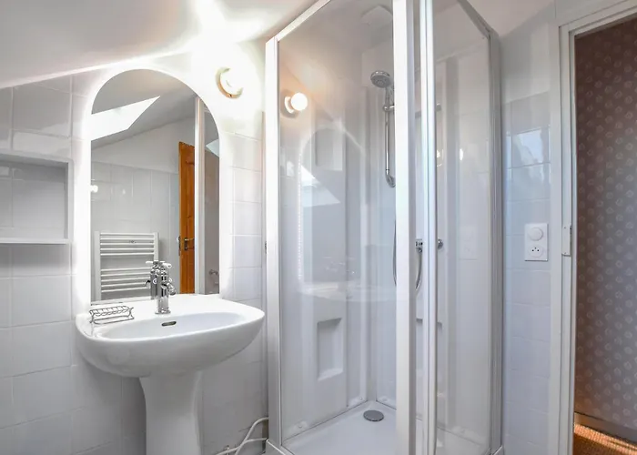 Superbe Batisse A Colombage * Reux